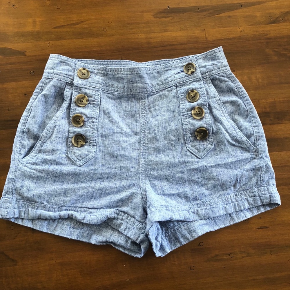 Women’s linen shorts